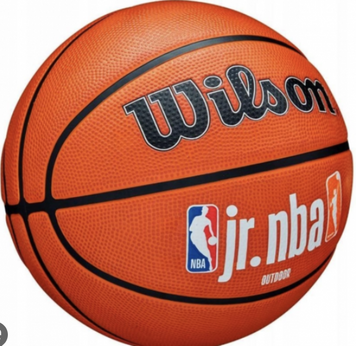 М'яч баскетбольний Wilson JR NBA FAM LOGO AUTH OUTDOOR BSKT size 7 WZ3011801XB7