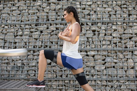Компресійні рукава до стегна Reebok Compression Thigh Sleeve чорний Уні M RRSL-13524