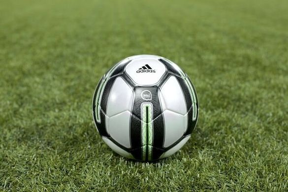 Футбольный мяч Adidas miCoach Smart Ball (Умный мяч) 935970874
