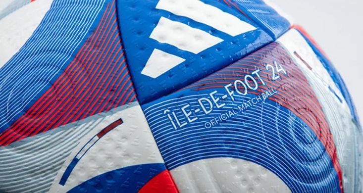 Официальный футбольный мяч Adidas OLYMPICS 2024 PRO OMB IS7439 №5 IS7439